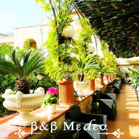 Bed & Breakfast Medea เนเปิลส์ ภายนอก รูปภาพ