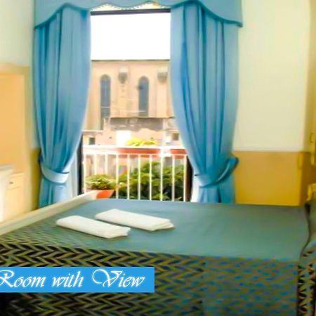 Bed & Breakfast Medea เนเปิลส์ ภายนอก รูปภาพ