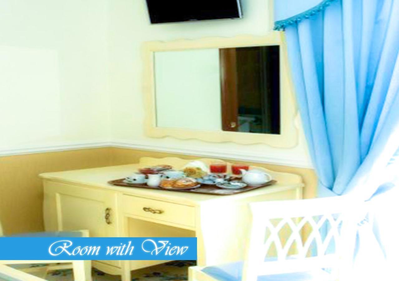 Bed & Breakfast Medea เนเปิลส์ ภายนอก รูปภาพ