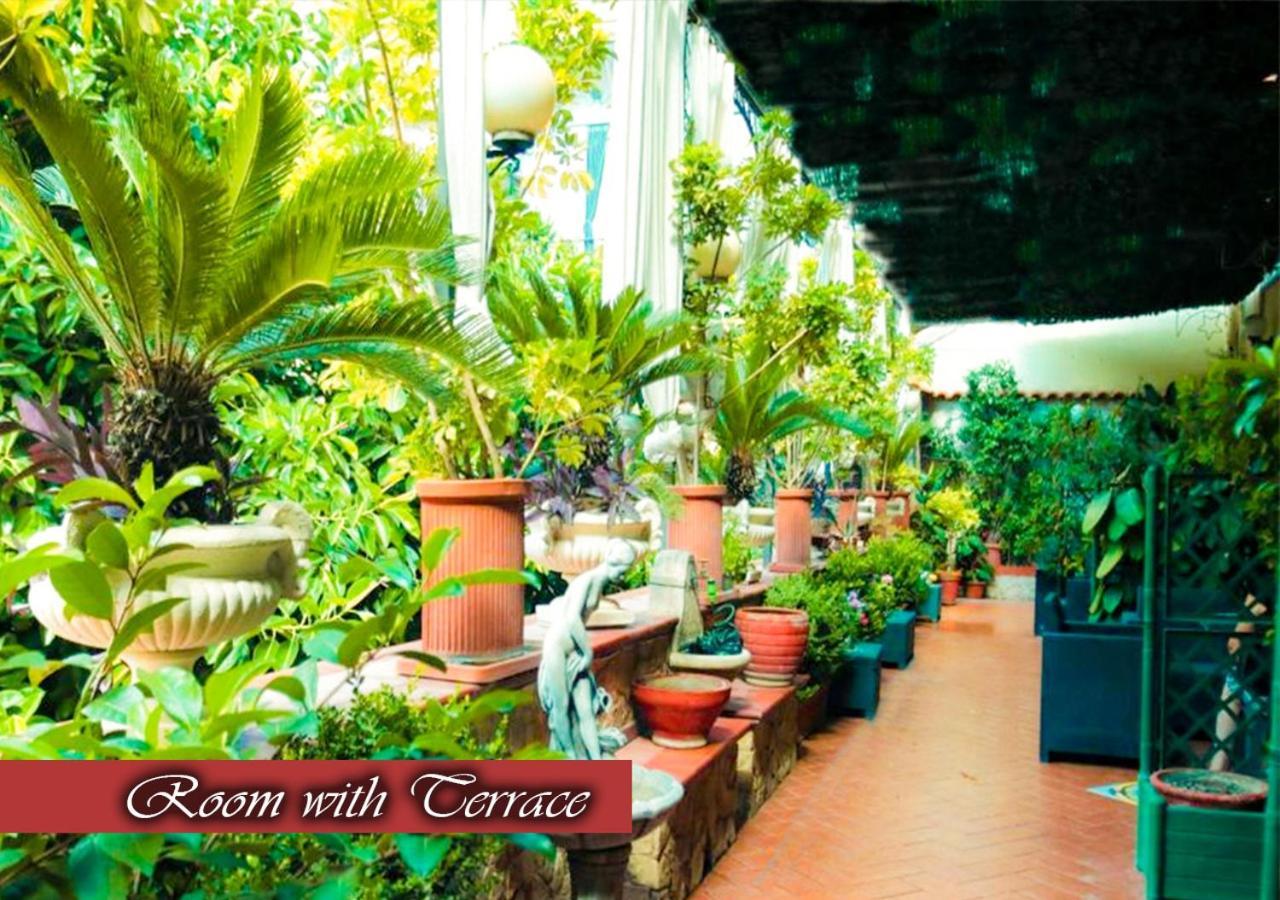 Bed & Breakfast Medea เนเปิลส์ ภายนอก รูปภาพ