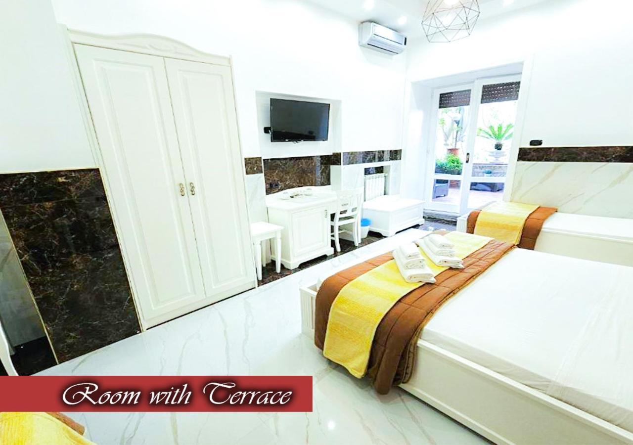 Bed & Breakfast Medea เนเปิลส์ ภายนอก รูปภาพ