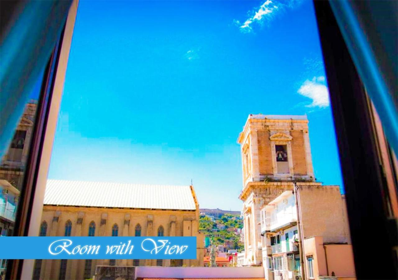 Bed & Breakfast Medea เนเปิลส์ ภายนอก รูปภาพ