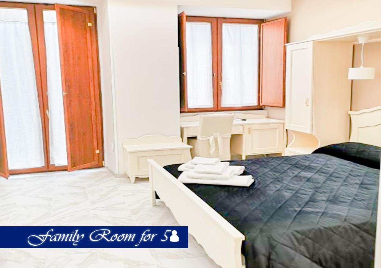 Bed & Breakfast Medea เนเปิลส์ ภายนอก รูปภาพ